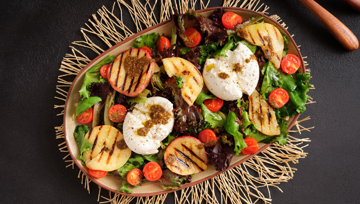 Salada de Pêssego Grelhado Com Burrata