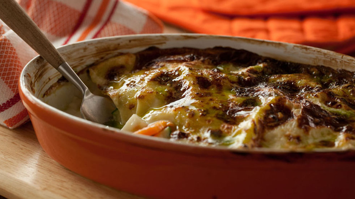 LASANHA DE LEGUMES COM AZEITE DE MANJERICÃO