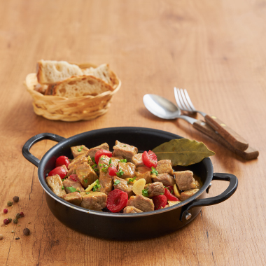 pica-pau de vitela com pickles de cereja