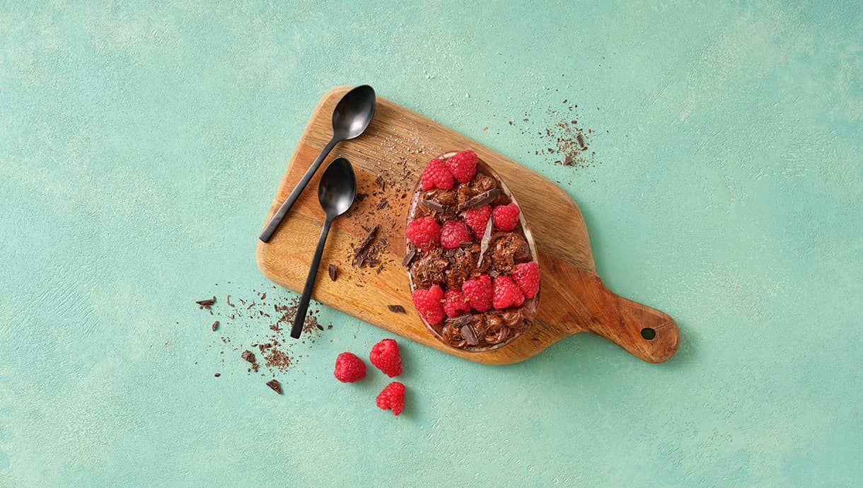 Ovo recheado de mousse de chocolate e azeite