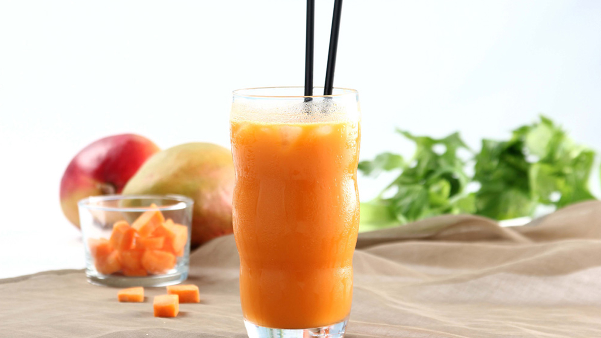 COCKTAIL DE LARANJA E CENOURA