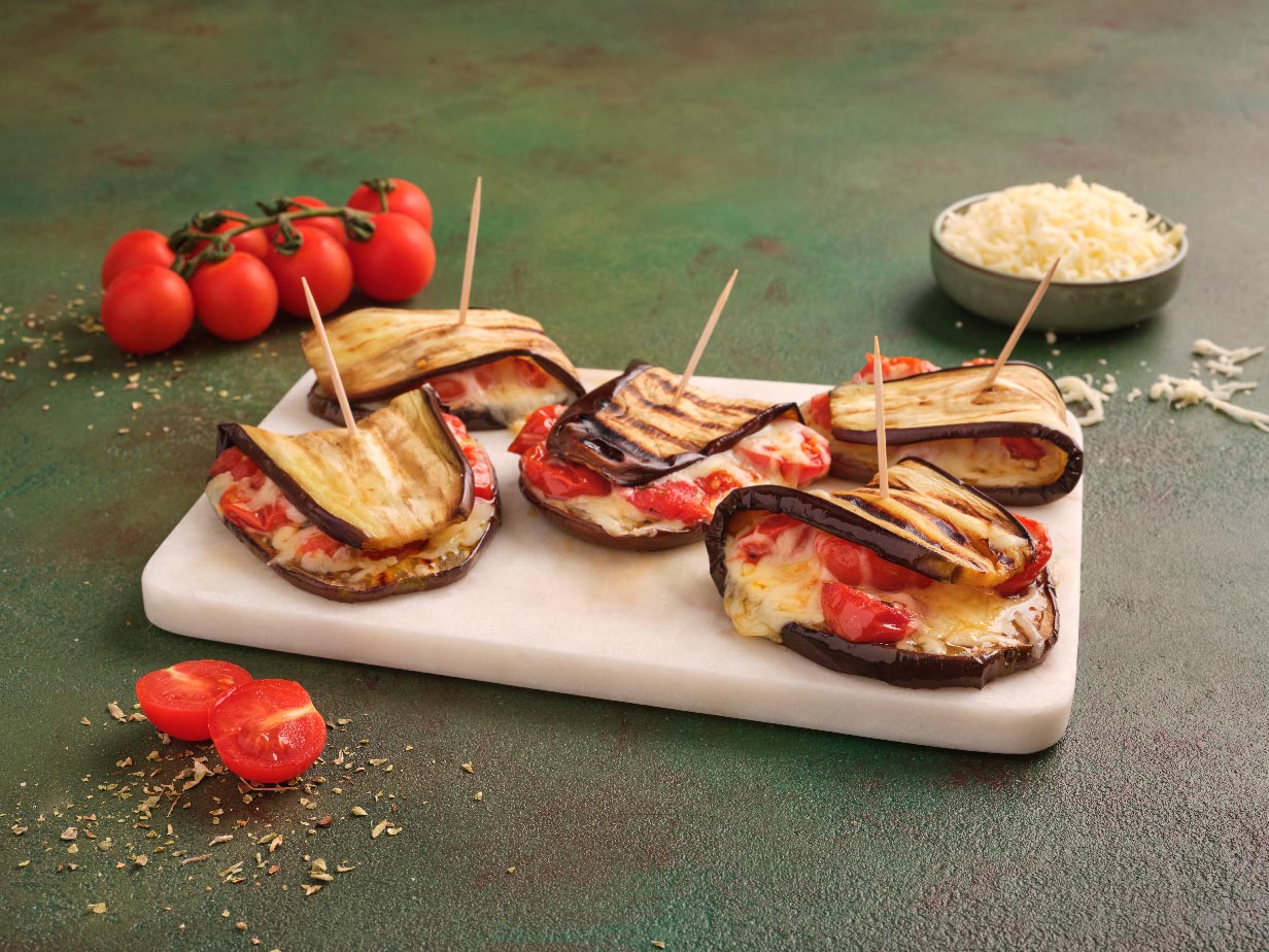 Beringela Recheada Com Mozzarela e Tomate