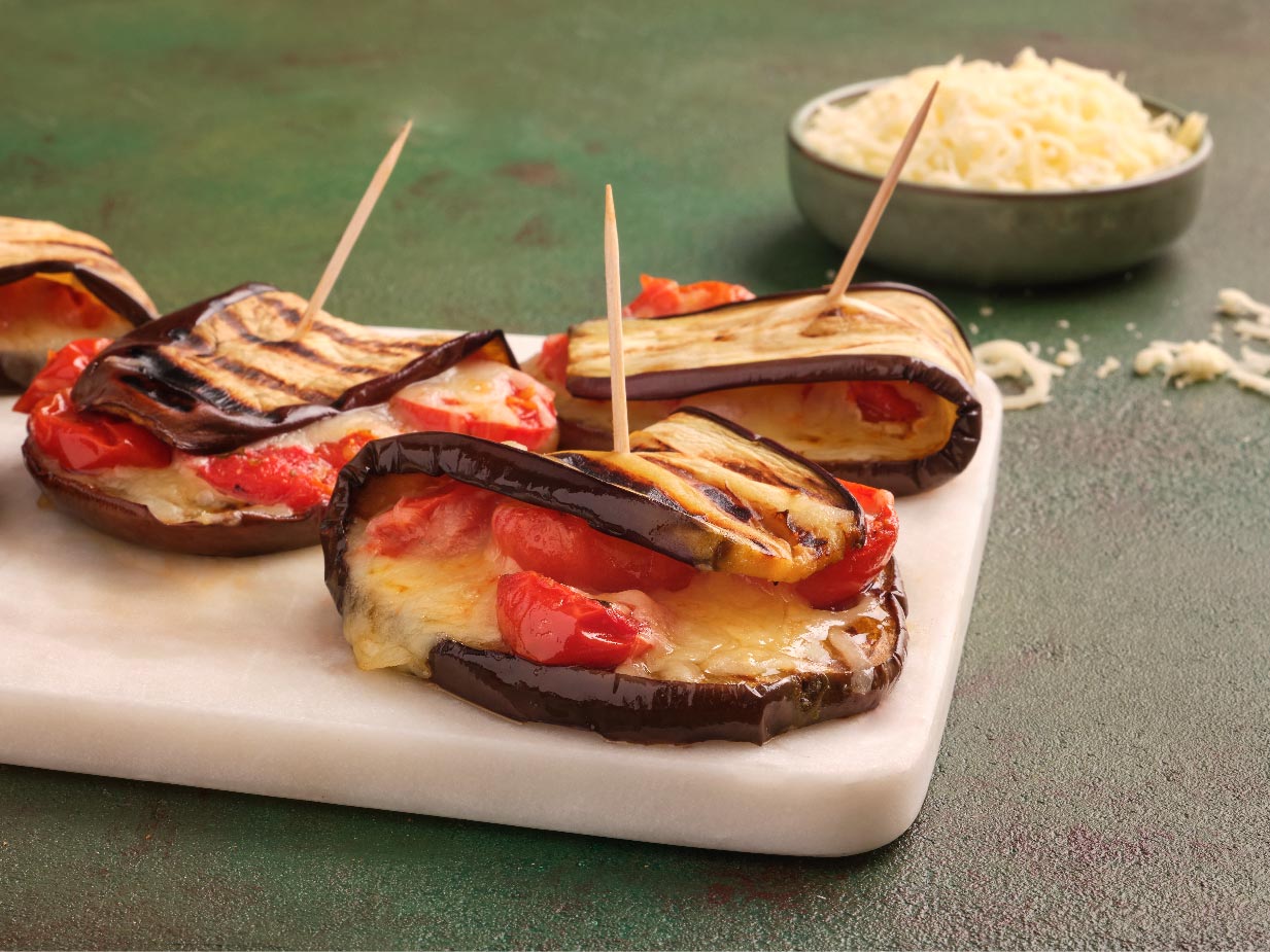 Beringela Recheada Com Mozzarela e Tomate