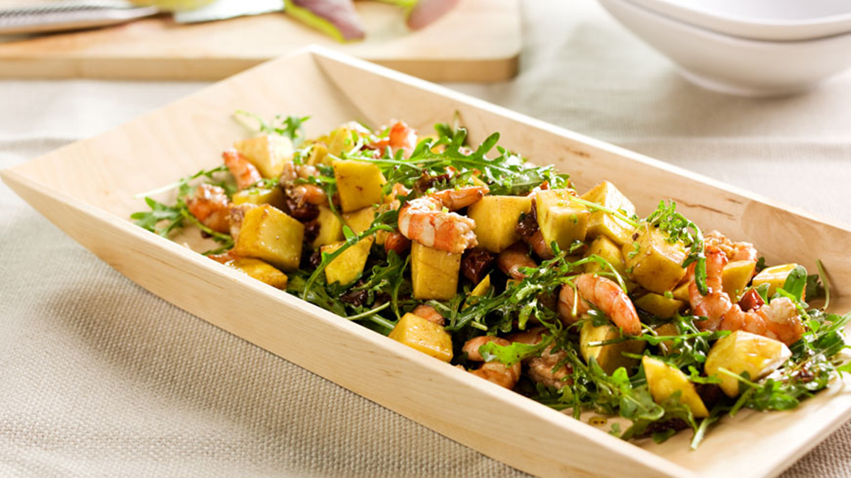 SALADA DE ALFACE, MANGA, TOMATE SECO E CAMARÃO